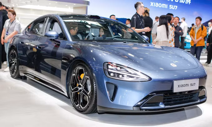 Xe điện Xiaomi SU7 tại triển lãm ôtô Bắc Kinh (Auto China 2024). Ảnh: Lương Dũng