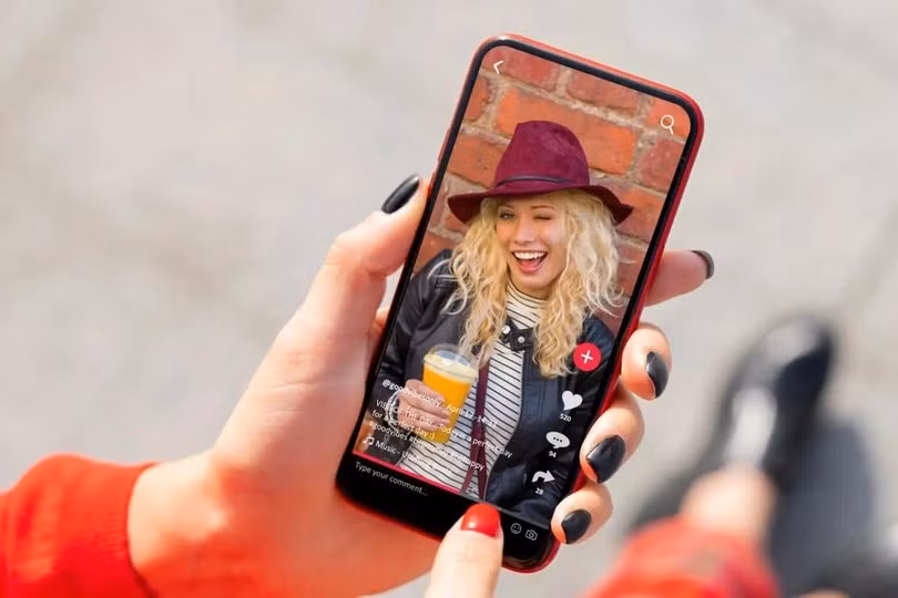 TikTok muốn biến hình thành YouTube. Ảnh: Adobe.