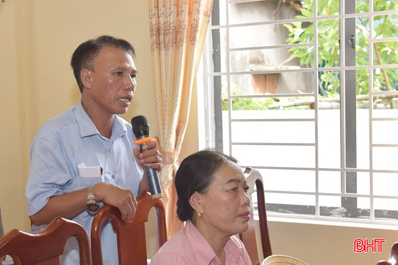 Cử tri Phan Đình Hinh – Bí thư Đảng ủy xã Hộ Độ mong muốn tỉnh tăng mức điều tiết tiền bán đất cho cơ sở để có nguồn lực tái đầu tư.