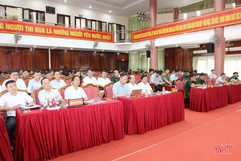 Đại biểu tham dự hội nghị.