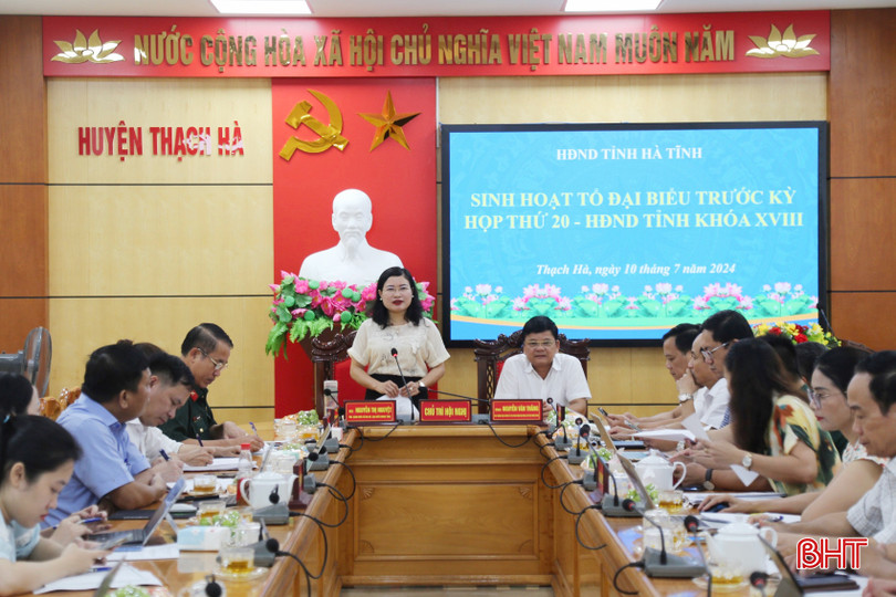 Đại biểu Nguyễn Thị Nguyệt - Giám đốc Sở GD&amp;ĐT chủ trì buổi thảo luận.