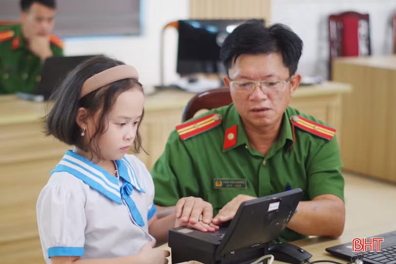 Công dân dưới 14 tuổi là đối tượng chính trong chiến dịch thực hiện Luật Căn cước.