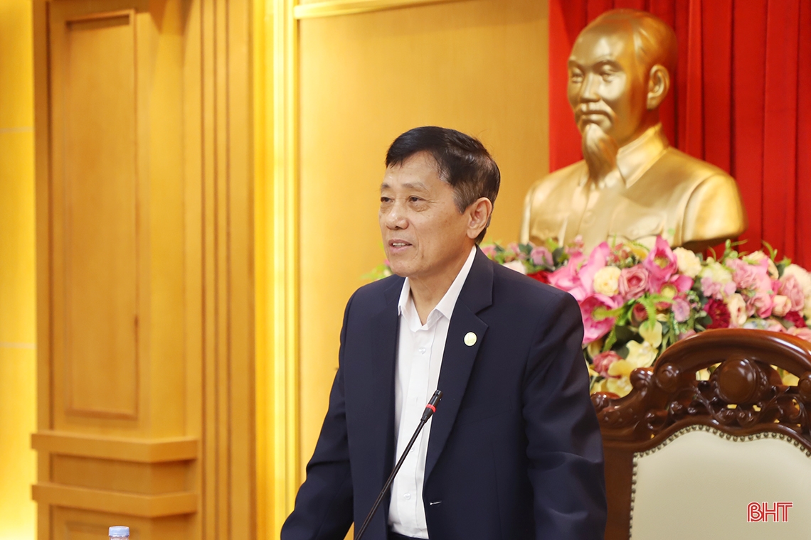 Tư vấn, bàn giải pháp đưa kinh tế Hà Tĩnh tăng trưởng và phát triển bền vững
