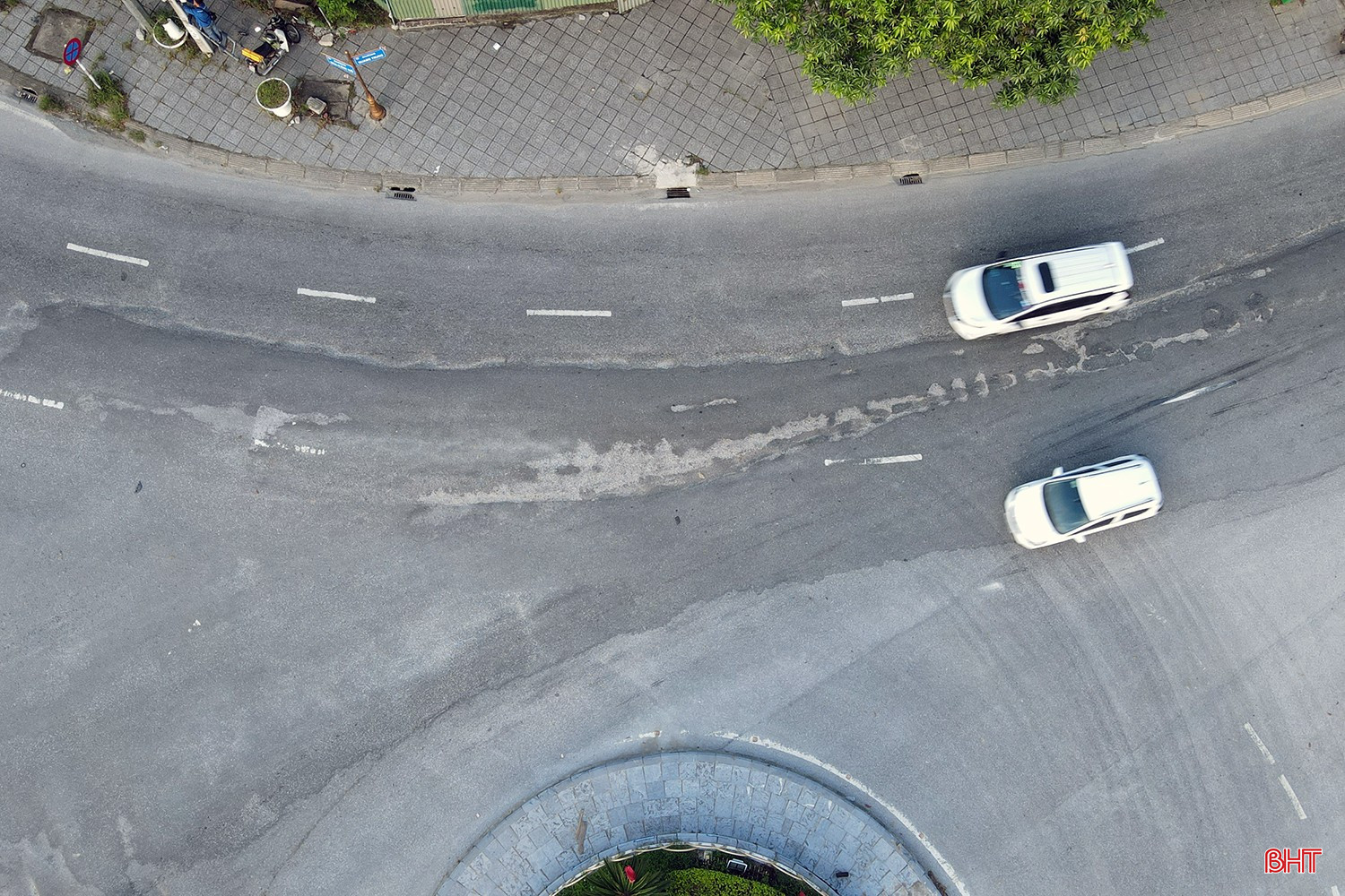 bqbht_br_quoc-lo-1-xuong-cap-hong-linh-4c.jpg