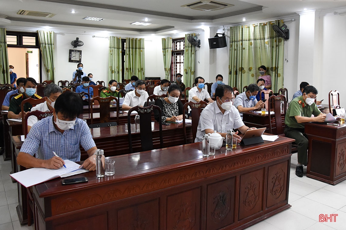 Thiết lập vùng cách ly y tế toàn xã Thạch Kim và thị trấn Lộc Hà từ 12 giờ trưa nay