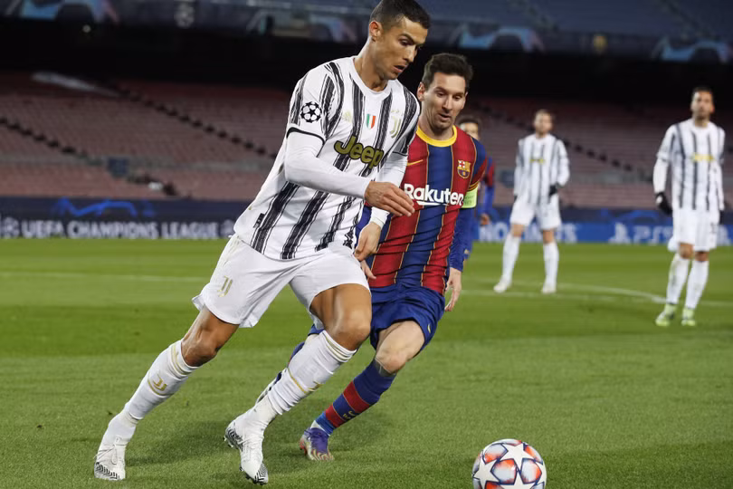 Messi bất lực trong ngày Ronaldo tỏa sáng