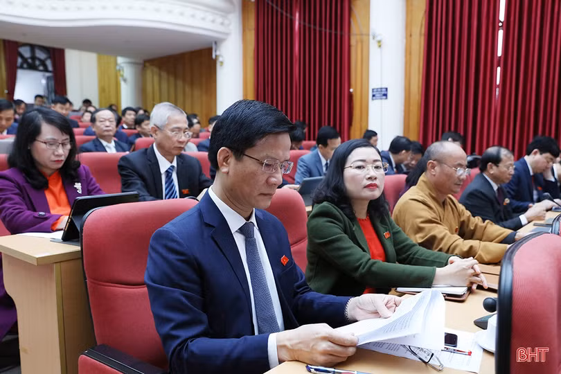 Đại biểu HĐND tỉnh đánh giá dư địa, “hiến kế” phát triển KT- XH năm 2021