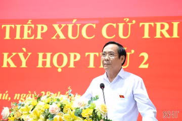 Cử tri kiến nghị các nội dung về hỗ trợ cán bộ, công chức cấp xã, phát triển hạ tầng đô thị