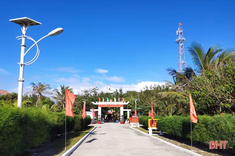 Sơn Ca - hòn ngọc xanh của Trường Sa