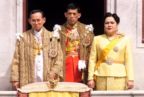 thai tu mang ham tuong noi ngoi quoc vuong thai lan