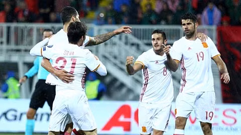 vong loai world cup 2018 tay ban nha thang nhe italia thang nhoc