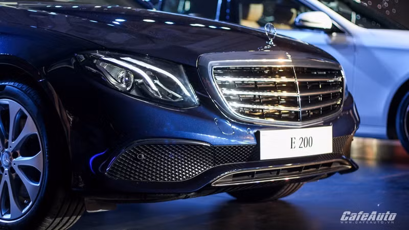 Mercedes-Benz E-Class 2017 chính thức ra mắt thị trường Việt ảnh 9 mercedes benz e class 2017 chinh thuc ra mat thi truong viet