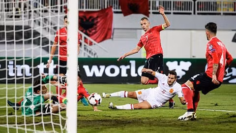 vong loai world cup 2018 tay ban nha thang nhe italia thang nhoc