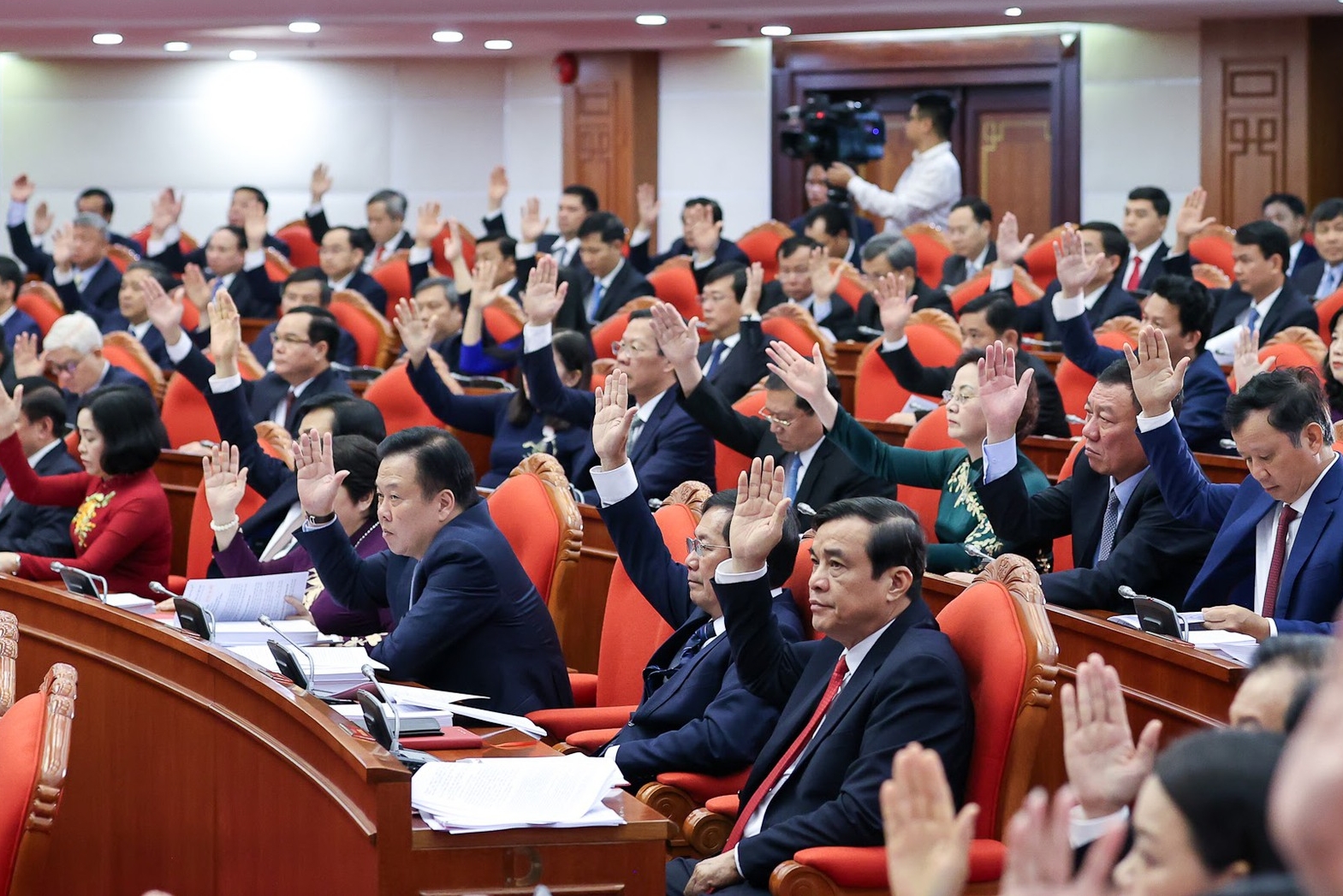 Trung ương quyết nghị nhân sự Ban Bí thư, Ủy ban Kiểm tra Trung ương 