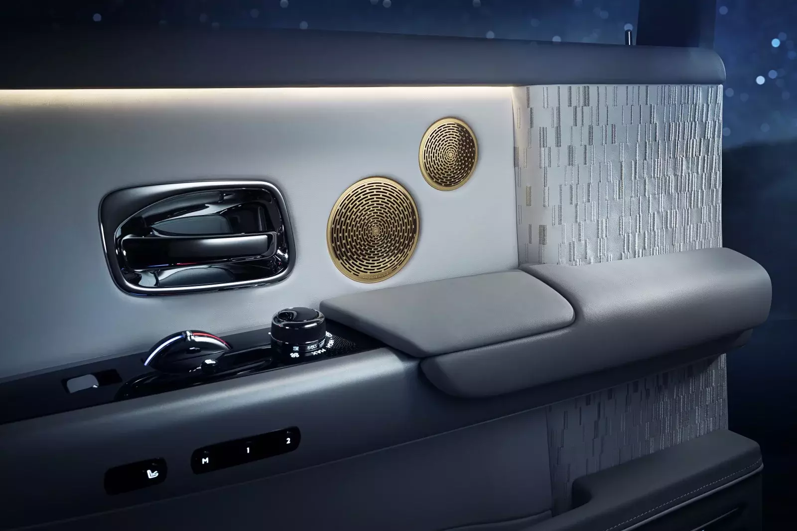 Rolls-Royce Phantom VIII Tranquility giá 70 tỷ đồng tại TP.HCM