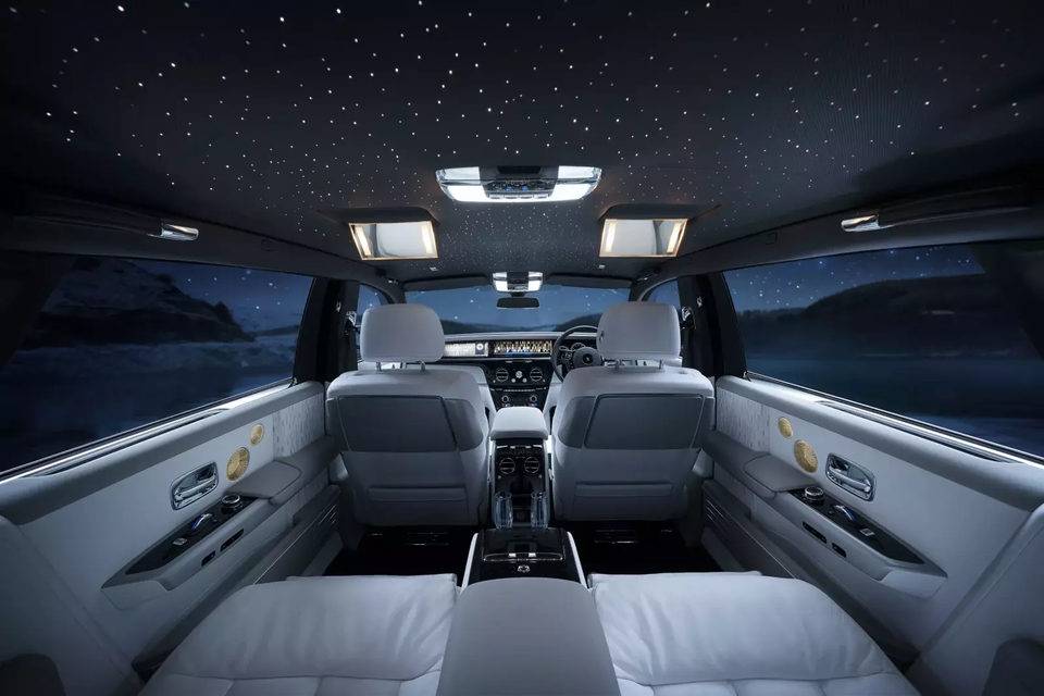 Rolls-Royce Phantom VIII Tranquility giá 70 tỷ đồng tại TP.HCM