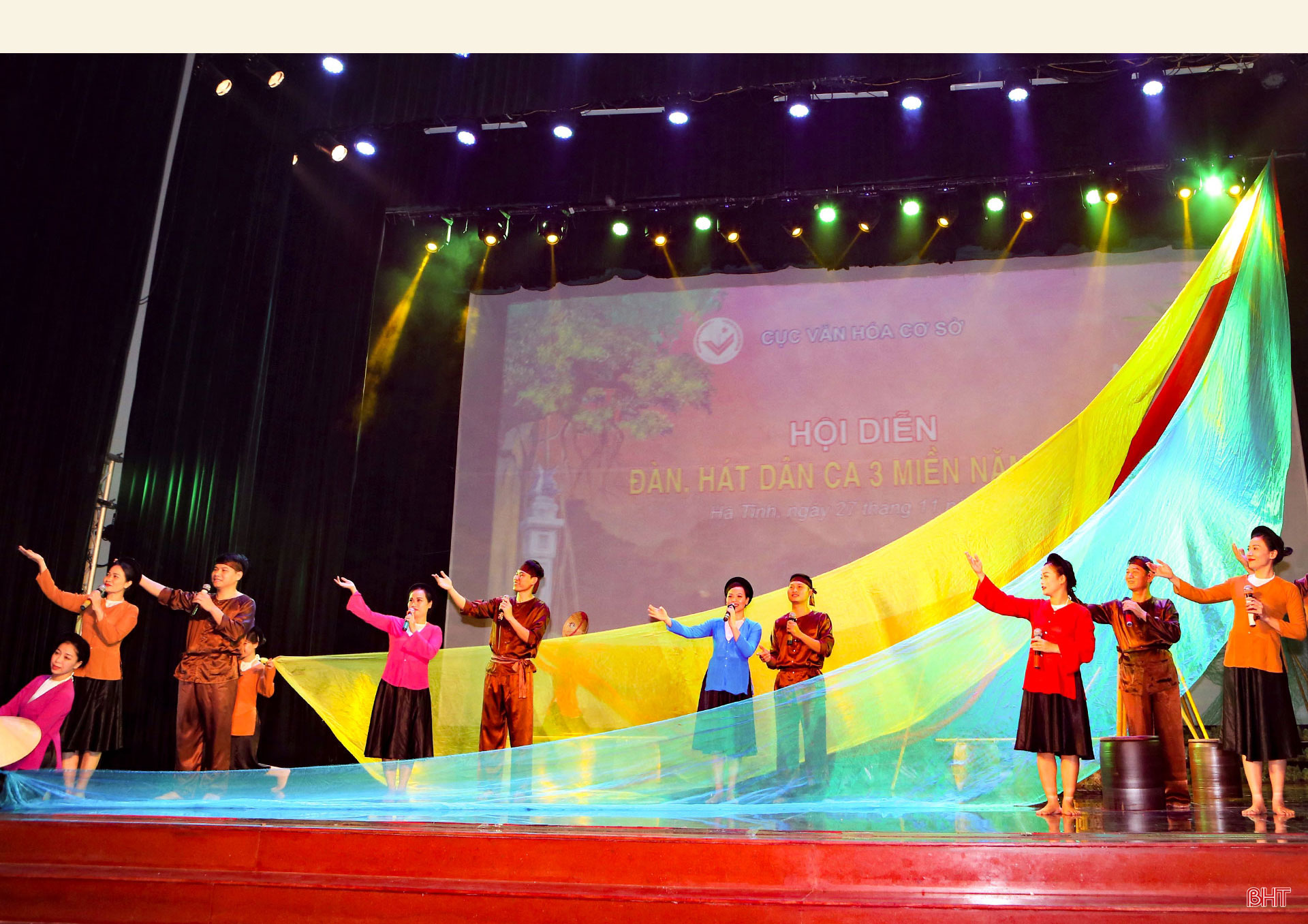 Nhân lên “sức mạnh mềm” văn hóa, khơi dậy khát vọng con người Hà Tĩnh (bài 2): Đảng khơi nguồn khát vọng, làm cho văn hóa thấm sâu vào đời sống