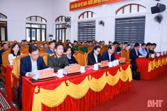 Các ứng cử viên đại biểu HĐND tỉnh khóa XIX tiếp xúc cử tri 