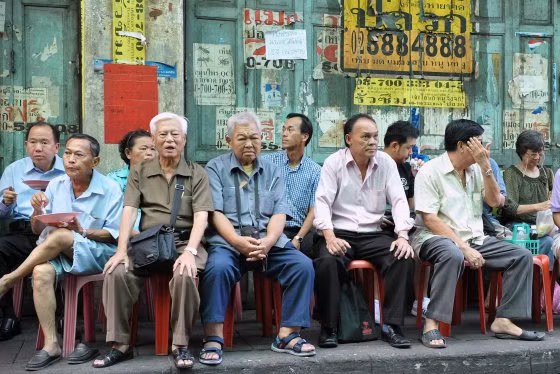 thai lan tang thue toi loi de giup nguoi gia