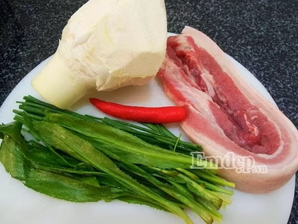 thit kho mang cu dam da de an