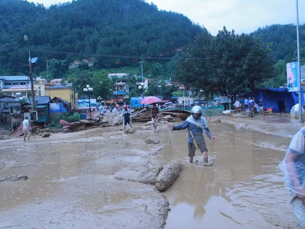 mua lu lam it nhat 20 nguoi chet mat tich voi nhieu thiet hai nghiem trong