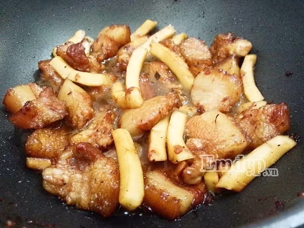 hoc ngay bi kip lam thit kho dua ngon ngot nay di ban se khong phai hoi han dau
