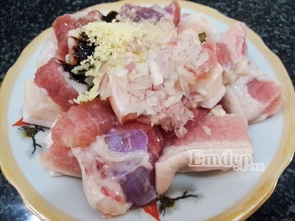 thit kho mang cu dam da de an