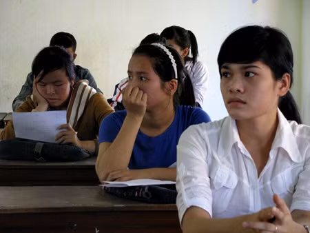nguyen nhan cua nghich ly thi sinh dat 29 35 diem van truot nguyen vong 1