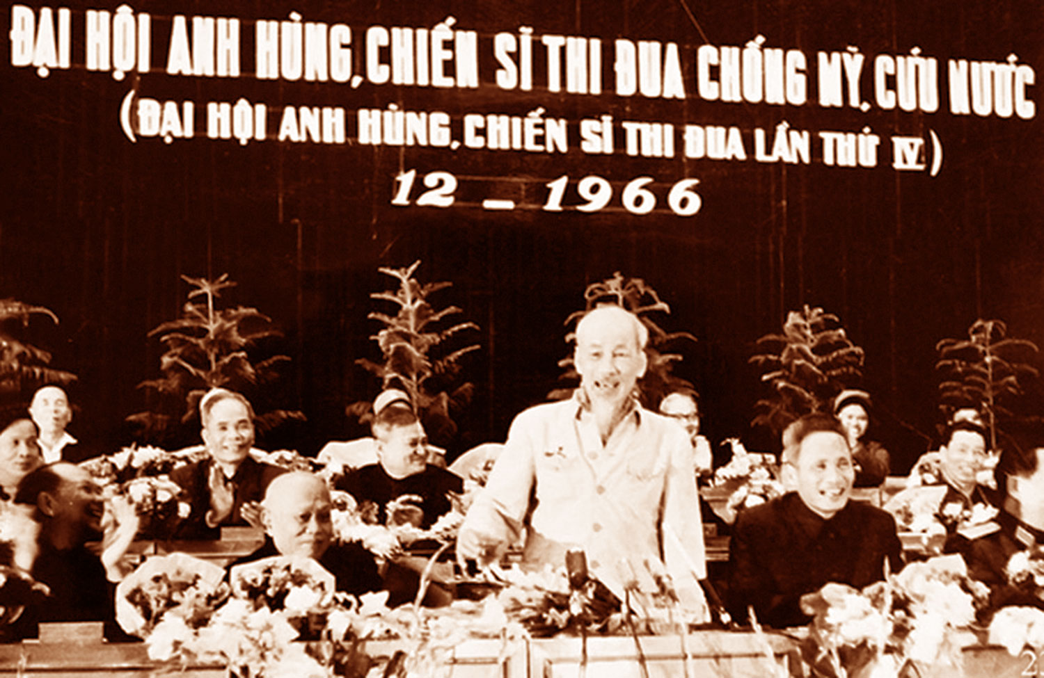 Tư tưởng Hồ Chí Minh về thi đua yêu nước