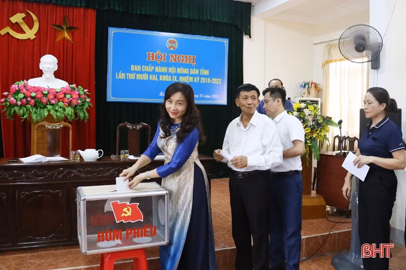 Ông Nguyễn Tiến Anh được bầu giữ chức Phó Chủ tịch Hội Nông dân Hà Tĩnh