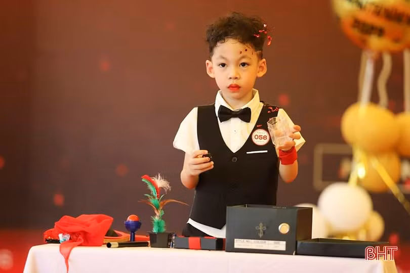Hấp dẫn cuộc thi gương mặt tài năng nhí của học sinh iSchool Hà Tĩnh