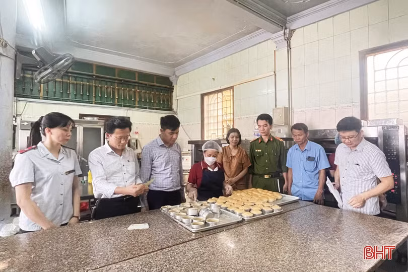 Hà Tĩnh xử lý hơn 100 cơ sở vi phạm an toàn vệ sinh thực phẩm