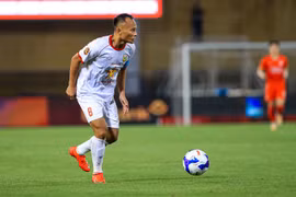 Luiz Antonio có màn ra mắt đội bóng mới khá tốt. Ảnh: HLHT FC.