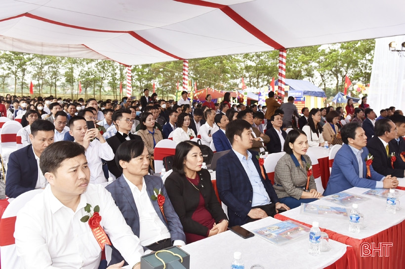 Trường Trung cấp nghề Lý Tự Trọng long trọng kỷ niệm 10 năm thành lập