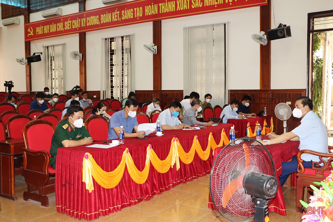 Hà Tĩnh: Xét nghiệm diện rộng để kiểm soát nguồn lây dịch COVID-19 ở Cẩm Xuyên