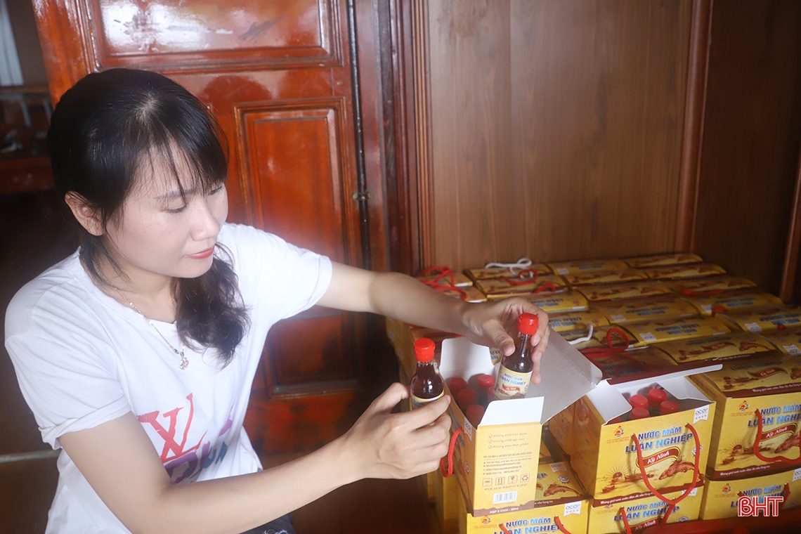 “Được khách khen nước mắm ngon là tôi lại có thêm động lực để gắn bó với nghề”