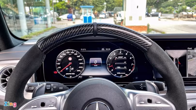 Mercedes-AMG G 63 13 tỷ đồng với màu ngoại thất hiếm gặp tại Việt Nam