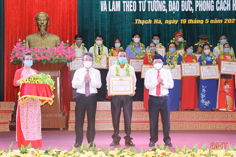 Cán bộ phải coi trọng kỷ luật, kỷ cương, phong cách gần gũi, luôn tiếp cận cơ sở