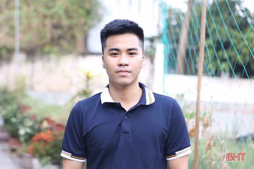 Người trẻ Hà Tĩnh hạnh phúc khi lần đầu được đi bỏ phiếu