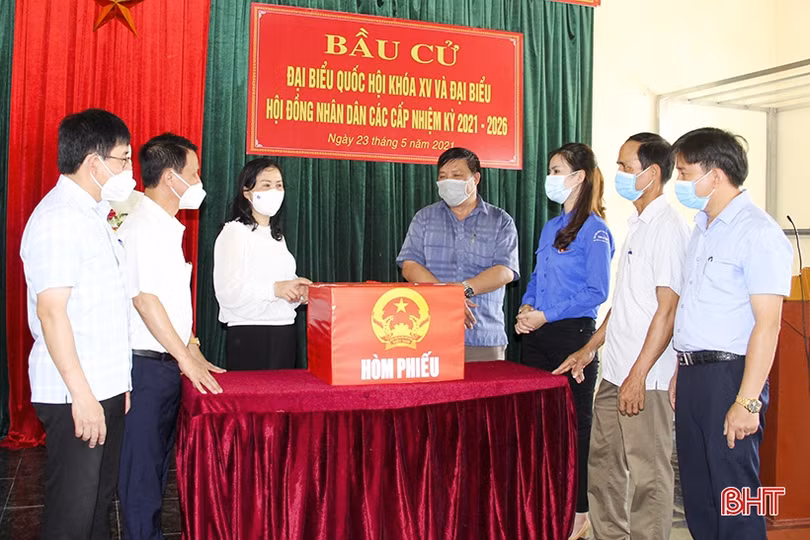 Nắm chắc tình hình, xử lý linh hoạt các vấn đề phát sinh trong bầu cử ở Đức Thọ