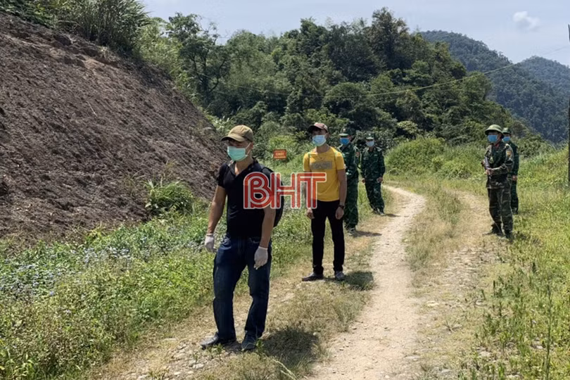 Phát hiện 2 đối tượng nhập cảnh trái phép từ Lào qua biên giới Hà Tĩnh