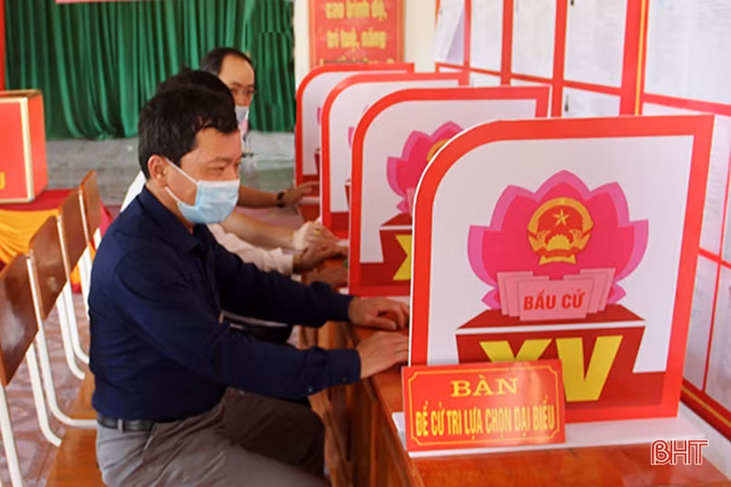 Kịp thời bổ sung danh sách cử tri biến động phục vụ bầu cử ở Thạch Hà
