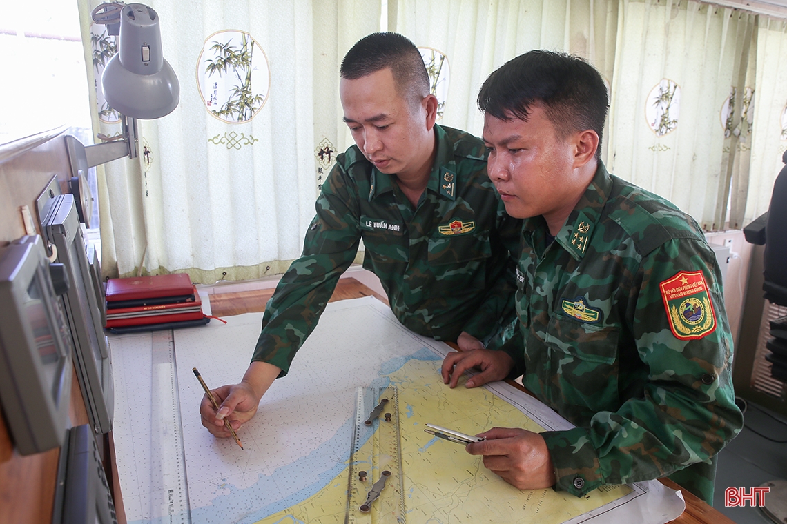 Chiến sỹ biên phòng Hà Tĩnh giúp ngư dân vươn khơi bám biển