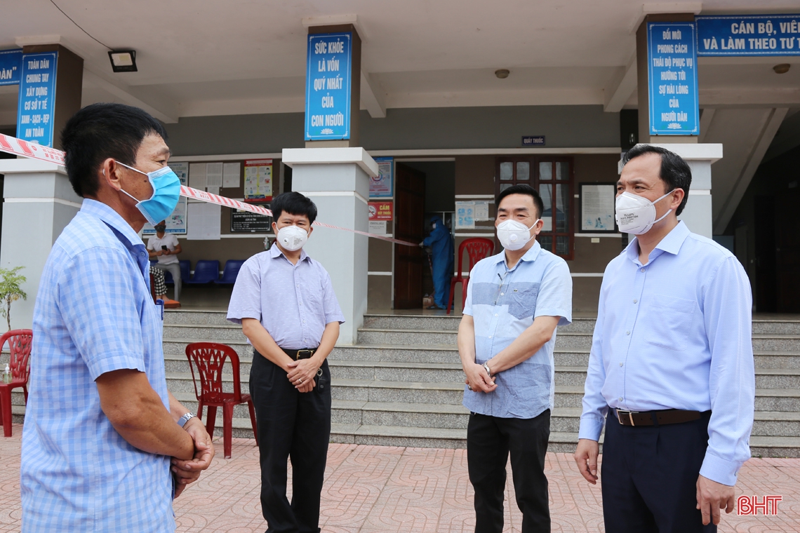 Bí thư Tỉnh ủy Hà Tĩnh: Dốc sức phòng chống, không để người dân hoang mang trước tình hình dịch bệnh!