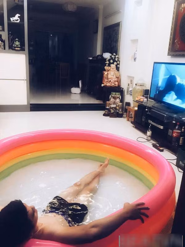 chi co the la vi troi nang nong