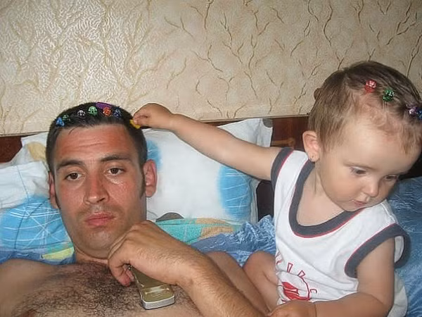 cuoi ngat voi loat anh ba dao cach nhung ong bo cham con luc me vang nha
