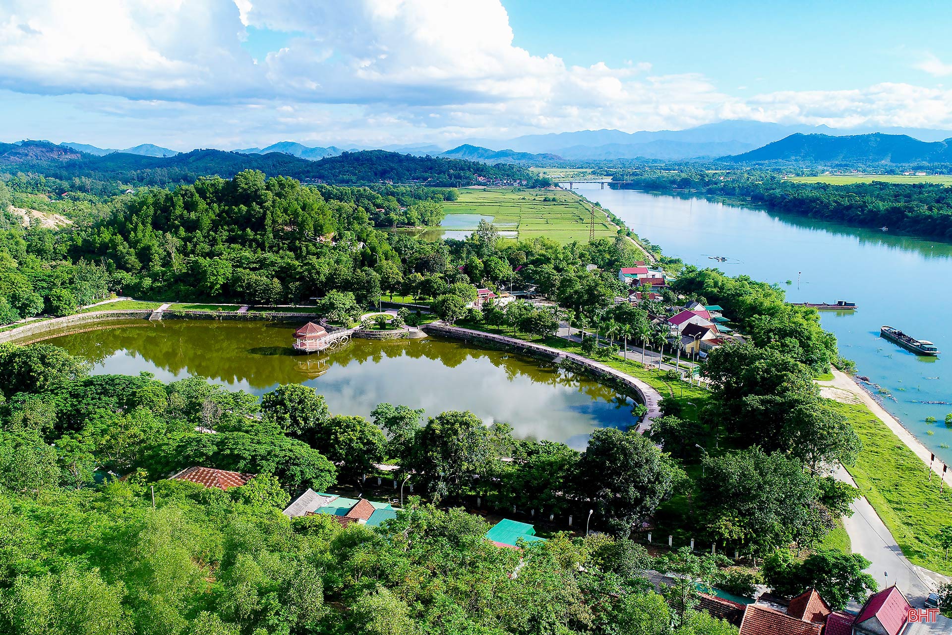 Đức Thọ vững bước trên hành trình xây dựng huyện nông thôn mới nâng cao