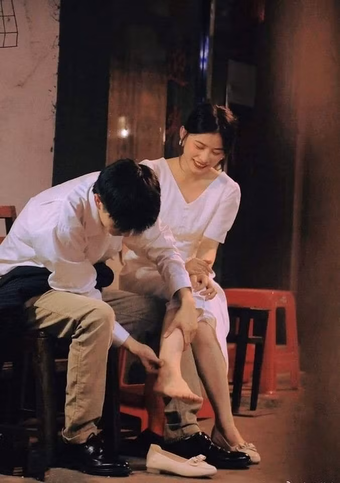 Phụ nữ có thể yêu đàn ông nghèo về vật chất, không hoàn hảo về dung mạo nhưng đừng yêu kẻ không coi trọng mình