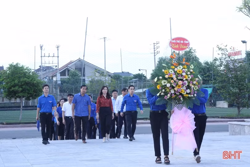 Tuổi trẻ Hà Tĩnh Tiếp lửa truyền thống 90 năm Xô Viết Nghệ - Tĩnh”