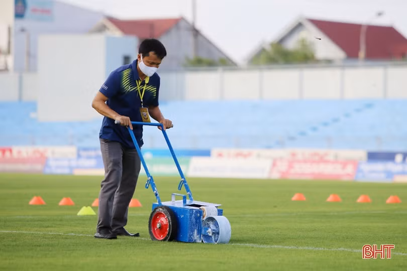 Tứ kết Cúp Quốc gia Hồng Lĩnh Hà Tĩnh - Than Quảng Ninh: An toàn phòng dịch trước giờ bóng lăn